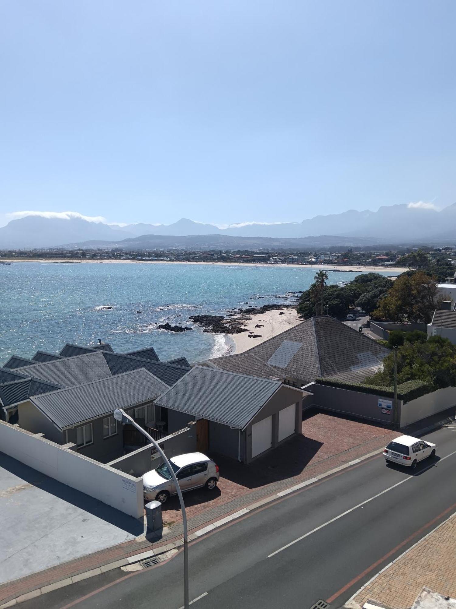 Berg en Zee Guesthouse Gordonsbaai Buitenkant foto