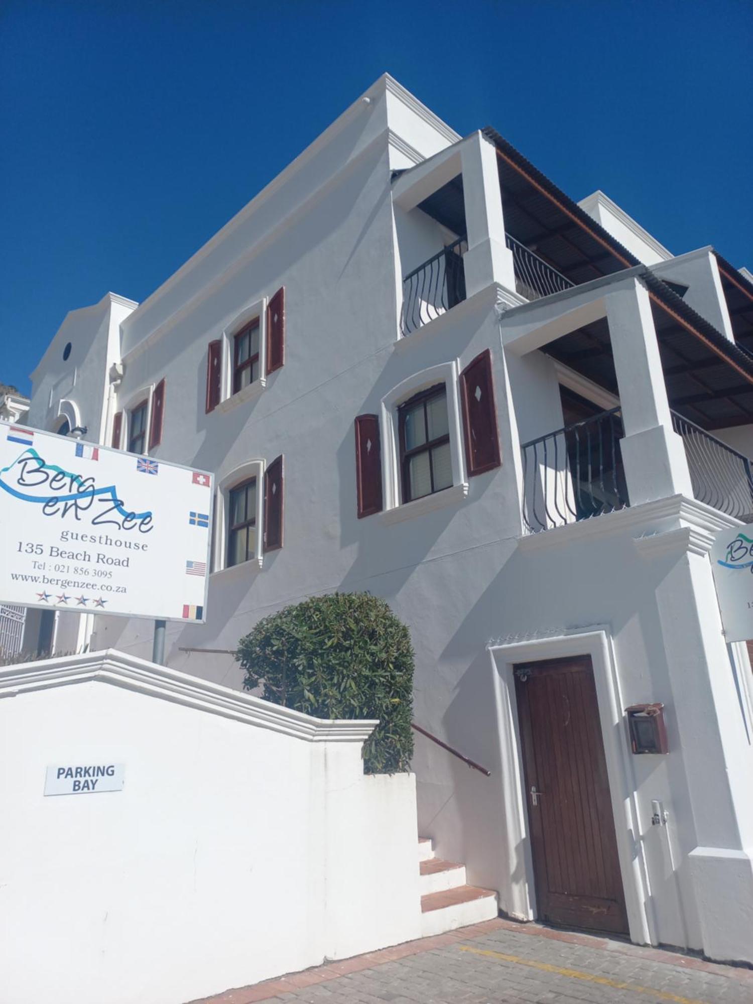 Berg en Zee Guesthouse Gordonsbaai Buitenkant foto