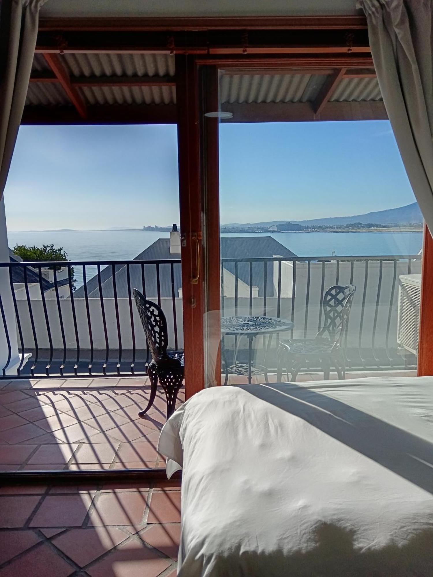 Berg en Zee Guesthouse Gordonsbaai Buitenkant foto